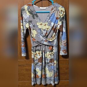 Entro Floral Long Sleeve Dress